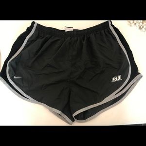 EUC XL SSU Nike Tempo Running Shorts